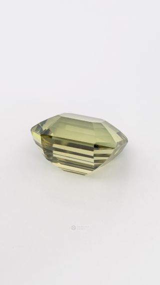 360-degree-macro-view-natural-apple-green-chrysoberyl-round-round-nivithigala-sri-lanka-4.50ct thumbnail 4