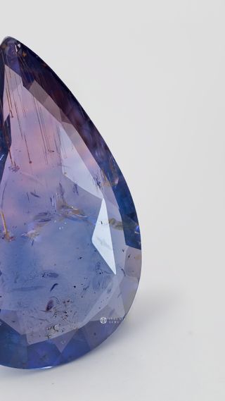 360-degree-macro-view-natural-bi-colour-sapphire-oval-oval-nivithigala-sri-lanka-7.20ct thumbnail 6