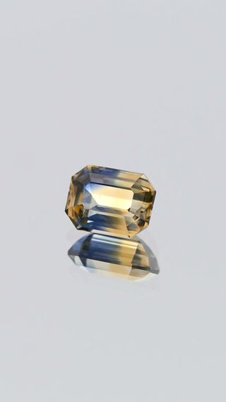 360-degree-macro-view-natural-bi-colour-sapphire-unheated-emerald-cut-ceylon-1.10ct thumbnail 3