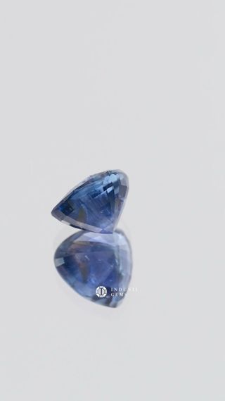 360-degree-macro-view-natural-blue-sapphire-unknown-ceylon-2.11ct thumbnail 6