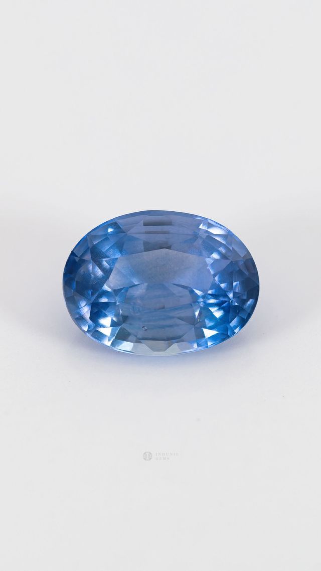 360-degree-macro-view-natural-blue-sapphire-unheated-oval-oval-ceylon-2.35ct