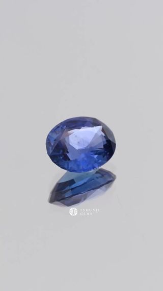 360-degree-macro-view-natural-blue-sapphire-oval-oval-ceylon-2.70ct thumbnail 2