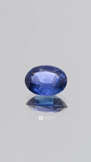 360-degree-macro-view-natural-blue-sapphire-oval-oval-ceylon-2.70ct thumbnail 3