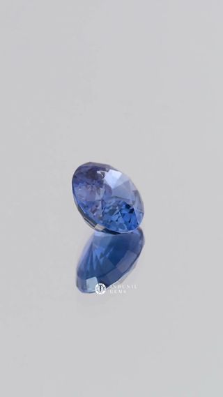 360-degree-macro-view-natural-blue-sapphire-oval-oval-ceylon-2.70ct thumbnail 9