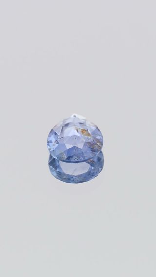 360-degree-macro-view-the-golden-aviary-unheated-ceylon-portrait-cut-sapphire-portrait-ceylon-0.72ct thumbnail 7