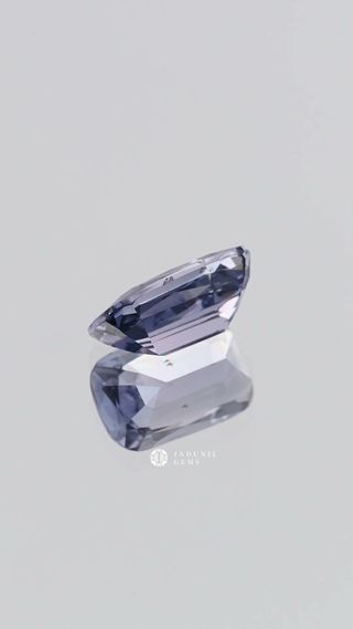 360-degree-macro-view-natural-blue-spinel-cushion-cushion-ceylon-2.52ct thumbnail 6