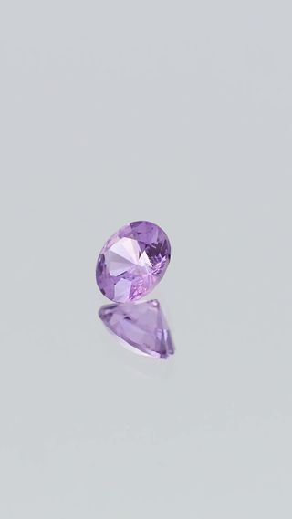360-degree-macro-view-natural-lilac-sapphire-unheated-round-ceylon-0.54ct thumbnail 4