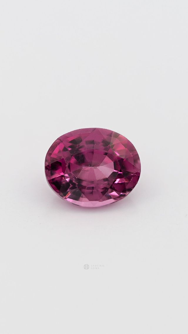 360-degree-macro-view-natural-reddish-pink-spinel-round-round-sri-lanka-0.85ct