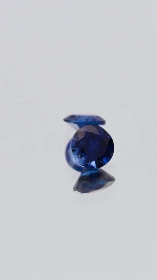 360-degree-macro-view-natural-blue-sapphire-round-ceylon-0.79ct thumbnail 7