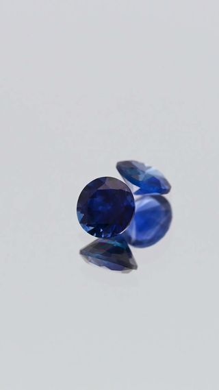360-degree-macro-view-natural-blue-sapphire-round-ceylon-0.79ct thumbnail 8