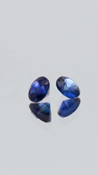 360-degree-macro-view-natural-blue-sapphire-round-ceylon-0.79ct thumbnail 9