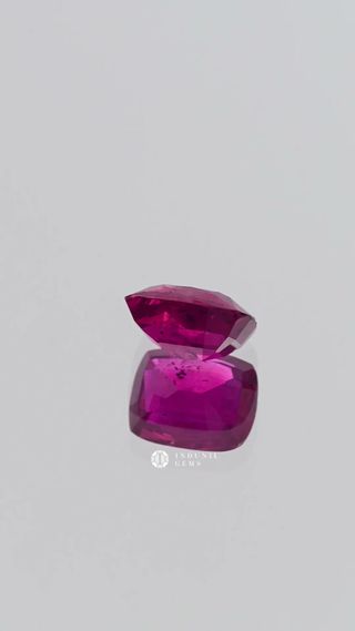 360-degree-macro-view-natural-ruby-cushion-cushion-ceylon-1.78ct thumbnail 7