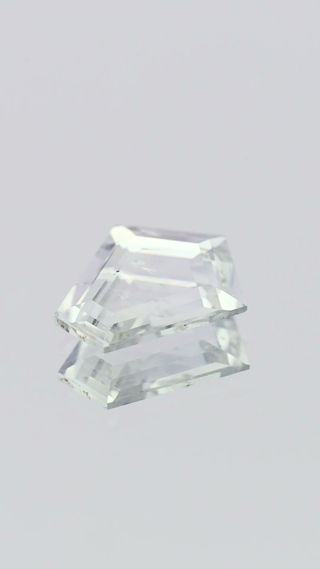 360-degree-macro-view-natural-white-sapphire-unheated-portrait-ceylon-1.83ct thumbnail 4