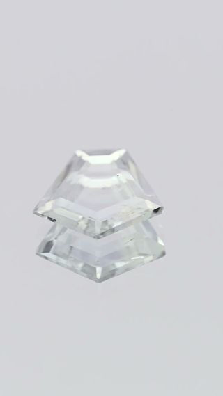 360-degree-macro-view-natural-white-sapphire-unheated-portrait-ceylon-1.83ct thumbnail 7