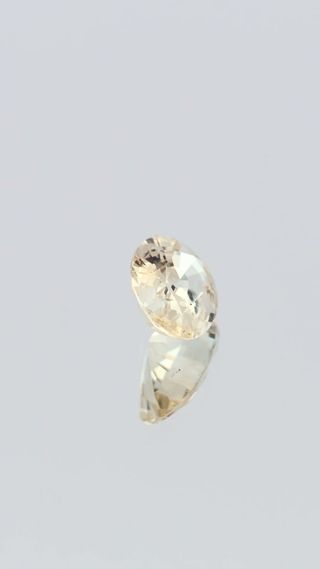 360-degree-macro-view-natural-yellow-sapphire-unheated-oval-ceylon-0.95ct thumbnail 9
