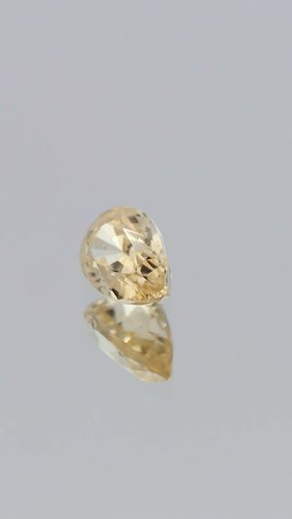 360-degree-macro-view-natural-yellow-sapphire-unheated-pear-ceylon-1.19ct thumbnail 4